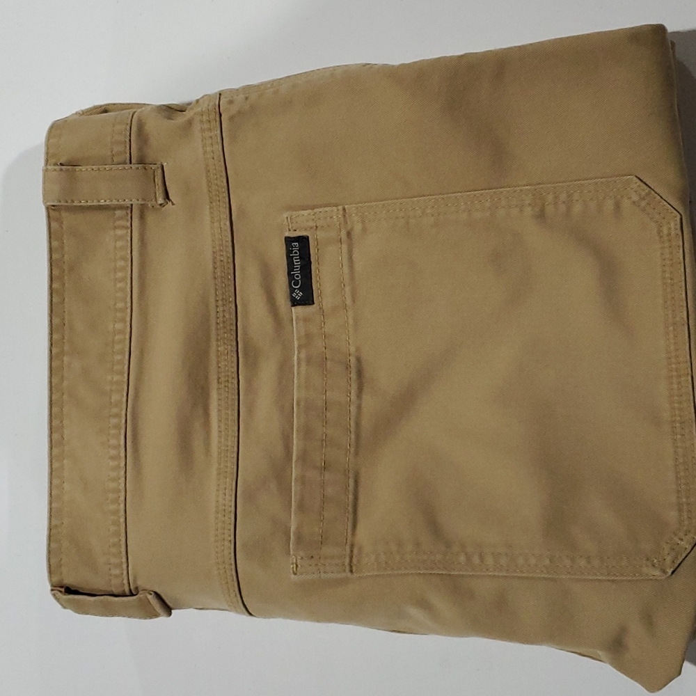 Mens columbia size 38 tan cargo pants